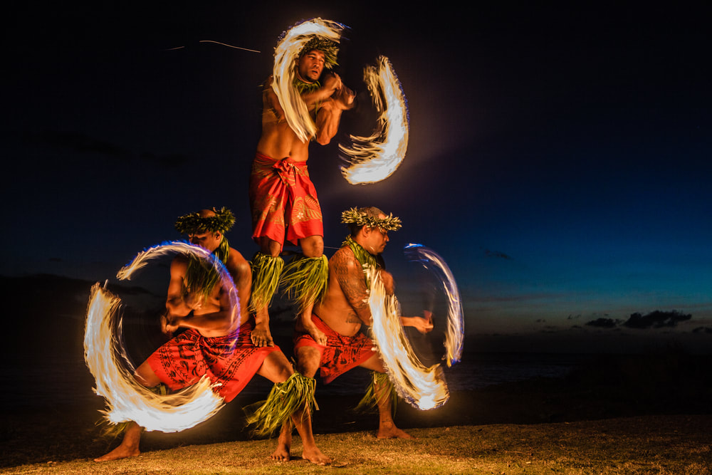 Hawaii fire dancers